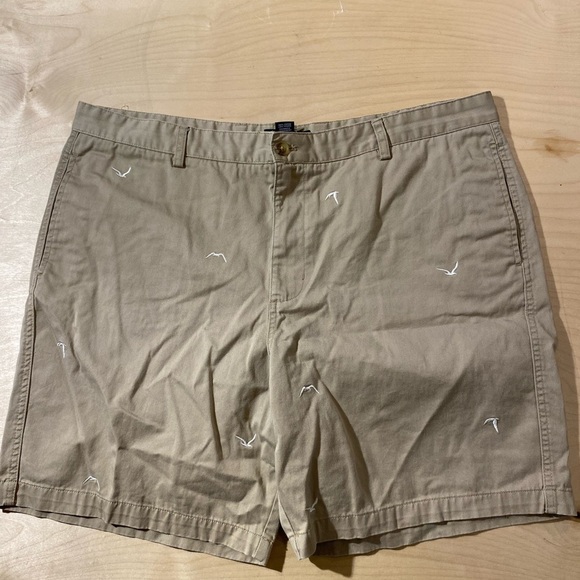 Chaps Men's Tan Shorts with Embroidered Details 42 (HS) - Picture 6 of 12